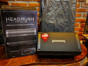 Amplificador-Monitor de guitarra/bajo Headrush FRFR108